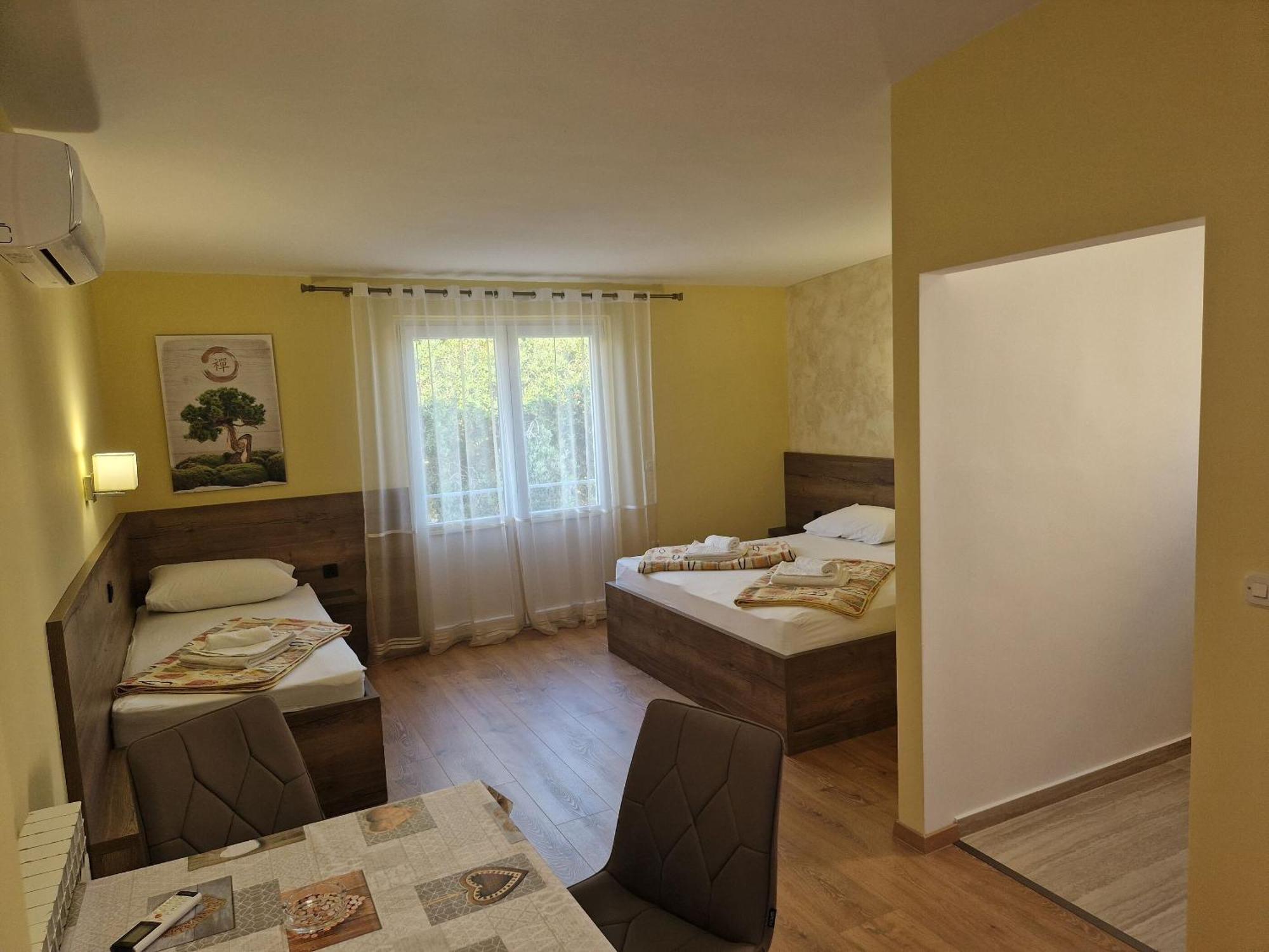 Apartment And Rooms Amenka Novalja Exteriér fotografie